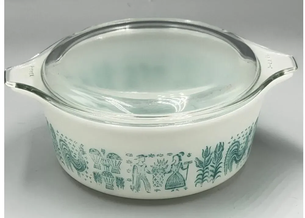 PYREX #472 Blue Amish Butterprint Turquoise Cinderella Casserole Dish READ